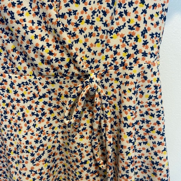 Colorful Wrap Blouse - Picture 4 of 5